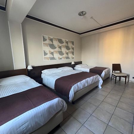 Hotel Vittoria Rosarno Exterior photo